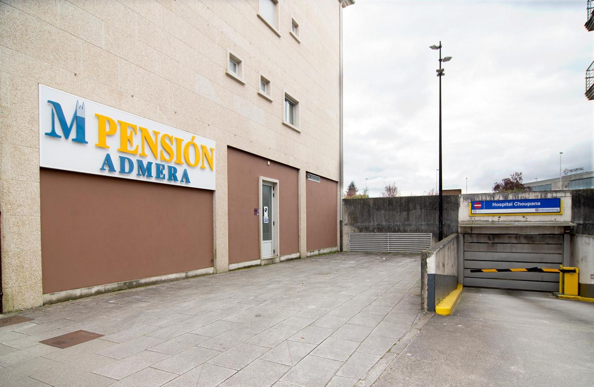 Pensión Boutique AdMera Cerca hospital Clínico Santiago de Compostela Exterior foto